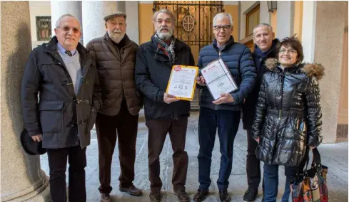  ?? TI-PRESS ?? Era il 29 gennaio quando ‘Besso pulita!’ e la commission­e di quartiere scesero a Palazzo Civico