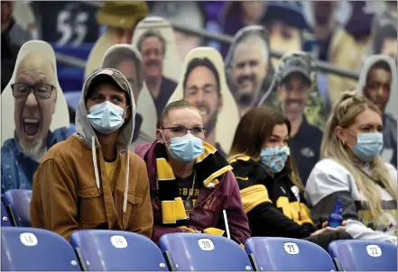  ?? GAIL BURTON — THE ASSOCIATED PRESS ?? Spectators look on during a Nov. 1 game between the Ravens and the Steelers in Baltimore.