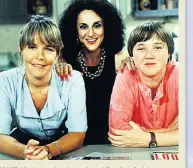  ??  ?? FAME Linda, Lesley Joseph and Pauline Quirke