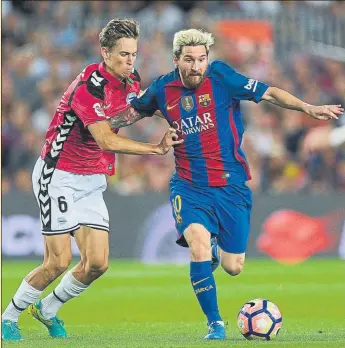  ?? FOTO: PERE PUNTÍ ?? Leo Messi, ante el Alavés en el partido perdido en el Camp Nou en la tercera jornada de la Liga