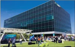  ?? PHOTO BY GEORGE AVALOS ?? Hewlett Packard Enterprise is expected to have at least 1,000 employees at its San Jose site after the company moves it headquarte­rs to Houston.