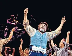  ?? ?? Topol as the dairyman Tevye in Fiddler on the Roof at the London Palladium in 1994