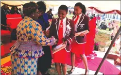  ??  ?? Some of the best students receiving their awards.