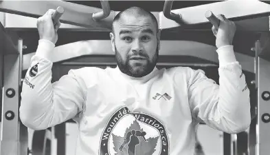  ?? AMBER BRACKEN / FILES ?? Edmonton MMA fighter and boxer Tim Hague, pictured training in 2011, had suffered several knockouts and technical knockouts — in both sports — prior to his fatal fight in June.