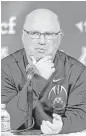  ?? Elizabeth Flores / AP ?? Jerry Kill bid an emotional farewell to the coaching profession Wednesday, saying, “I ain’t done anything else.”