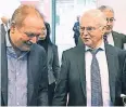  ?? FOTO: DPA ?? Verdi-Chef Bsirske (li.), Niedersach­sens Finanzmini­ster Schneider.