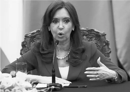  ?? Rolex dela Pena / Gett y Imag es ?? A prosecutor was found dead the day before he was to appear in Argentina’s Congress to detail allegation­s that President
Cristina Kirchner, above, helped Iran cover up the 1994 bombing of a Jewish community centre that killed 85 people.