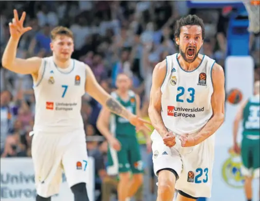  ??  ?? “LLULL, LLULL, LLULL...”. El base anotó dos triples en 50 segundos, 8 puntos en dos minutos en el último cuarto y lo celebró como solía, a lo grande.