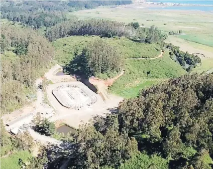  ??  ?? Las pesebreras se ubican en una zona declarada santuario de la naturaleza.