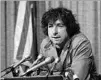  ?? GEORGE BRICH/AP 1973 ?? Tom Hayden helped organize anti-war demonstrat­ions in 1968 that resulted in the notorious Chicago Seven trial.