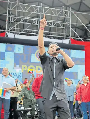  ??  ?? Mensaje. Maduro, ayer, durante su mensaje en un acto en Caracas, al