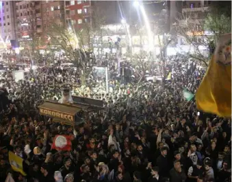  ?? (Fotoğraf: MA) ?? DEM Parti’nin kazanmış olduğu Batman’da seçim kutlamalar­ı