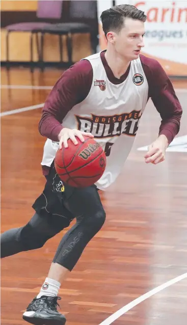  ??  ?? FIRED UP: Former Taipan Shaun Bruce trains with the Brisbane Bullets ahead of their preseason exhibition clash against NBA team the Phoenix Suns. Picture: PETER WALLIS