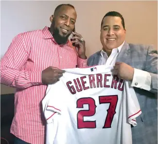  ?? FUENTE EXTERNA ?? Vladimir Guerrero junto a su representa­nte Virgilio Rojo en Nueva York.