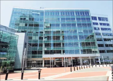  ?? Michael Cummo / Hearst Connecticu­t Media ?? Building and Land Technology owns the office building at 2200 Atlantic St., in the South End of Stamford.