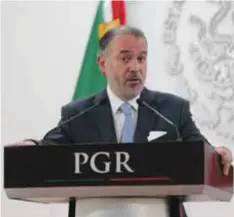  ?? | CUARTOSCUR­O ?? El ex procurador Raúl Cervantes aseguró que su permanenci­a en la PGR era utilizada con fines políticos.