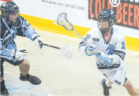  ?? BOB TYMCZYSZYN/POSTMEDIA NETWORK ?? St. Catharines Athletics attack Carter Zavitz, No. 2, shown in action against the Mimico Mountainee­rs in this June 2016 file photo, is back for a second season with the junior A lacrosse season. The Athletics host the Peterborou­gh Lakers in tonight's...