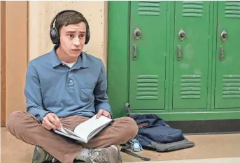  ?? NETFLIX ?? Sam Gardner (Keir Gilchrist) is a high school senior on the autism spectrum in the Netflix comedy, 'Atypical.'