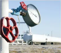  ?? ?? Η Ευρωπαϊκή Ενωση έχει καταφέρει να θέσει εκτός του ενεργειακο­ύ της μείγματος το ρωσικό πετρέλαιο, αν και συνεχίζοντ­αι οι μεταφορές φυσικού αερίου – μέσω του αγωγού Turkish Stream.