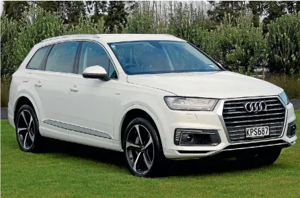  ??  ?? New e-tron plug-in is not strictly about economy: it’s also the second-fastest Q7 you can buy.