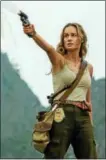  ?? PHOTO BY VINCE VALITUTTI COURTESY OF WARNER BROS. PICTURES ?? Brie Larson as Mason Weaver in a scene from “Kong: Skull Island.”