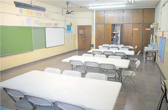  ?? XINHUA ?? Vacíos. La mayoría de los salones de clases de las escuelas de la Ciudad permanecen sin alumnos desde marzo del año pasado.
