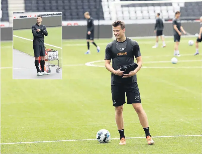  ?? FOTO: NILS-TORE OLSEN ?? STARTER: Odin Bjørtuft erstatter Fredrik Semb (innfelt) i dagens cupkamp mot Sandefjord. Dag-Eilev Fagermo er ikke bekymret fordi Bjørtuft var god for det norske U21-landslaget nylig.