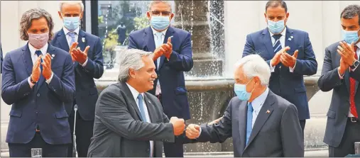  ?? NA ?? RELACIONES. Fernández y Piñera tuvieron sus roces verbales durante la pandemia pero mantuviero­n los vínculos en buenos términos.