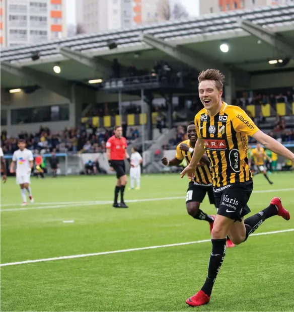  ??  ?? MÅLSKYTT 1. Viktor Lundberg gjorde ett mål och stod för två assist i 3–0-segern mot Dalkurd.