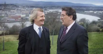  ??  ?? AT EASE: John Hume with former Sunday Independen­t editor Aengus Fanning in Derry in 2001. Fanning’s interview with Hume then made no reference to the tumultuous events of 1993-94