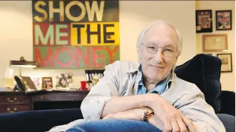  ?? CHRIS PIZZELLO/ INVISION/ THE ASSOCIATED PRESS ?? Steven Bochco poses for a portrait in his office. In his memoir, Truth Is a Total Defense: My Fifty Years in Television, Bochco takes the reader through his prolific career.