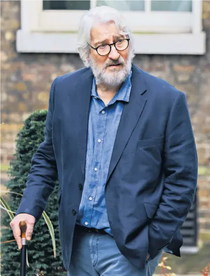  ?? ?? Jeremy Paxman, right, arrived at Downing Street to deliver the ‘Parky Charter’, along with members of the ‘Movers and Shakers’