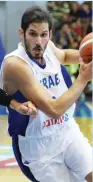  ?? (Alina-Diana Cojocaru) ?? ISRAEL FORWARD Omri Casspi scored a team-high 16 points in last night’s 85-81 win over Romania in a tune-up game ahead of EuroBasket 2017.