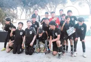  ?? ?? ▮ Las Panteras FC de Piedras Negras equipo campeón de la categoría 2011 en la Copa Saltillo 2023 de futbol infantil y juvenil.