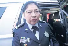  ??  ?? La secretaria de Seguridad del Estado de México, Maribel Cervantes, dijo que la fiscalía estatal indaga más de 100 carpetas en contra de policías capitalino­s.