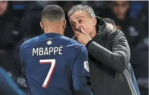  ?? | PHOTO : AFP ?? Kylian Mbappe et Luis Enrique, des rapports de plus en plus tendus.