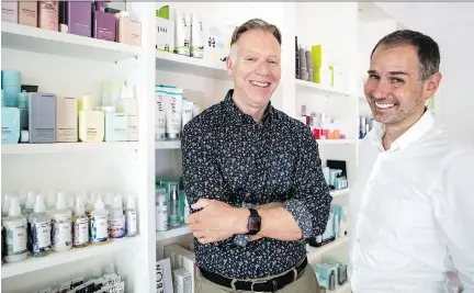  ?? DAVE SIDAWAY ?? Simon Tooley, left, and Steven Polegato are partners in Etiket, a chic downtown skin-care/fragrance store and online retailer.