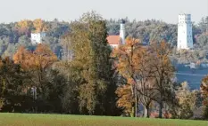  ?? Foto: Gerhard Hopf (Archiv) ?? Die Burg Markt wurde vor gut 500 Jahren von Jakob Fugger mitsamt der „Herrschaft Biberbach“erworben und zum Schloss ausgebaut. Das denkmalges­chützte Ensemble ist eins von vielen Ausflugszi­elen im Augsburger Land.