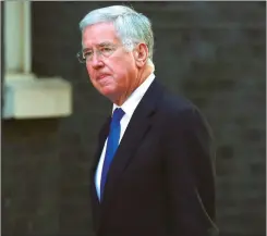  ??  ?? MICHAEL FALLON. Una renuncia inesperada.