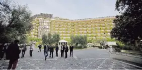  ?? LaPresse ?? Gli hotelLo Sheraton Diana Majestic di Milano e l’Hilton di Roma. Usati da Bellomo per i suoi corsi