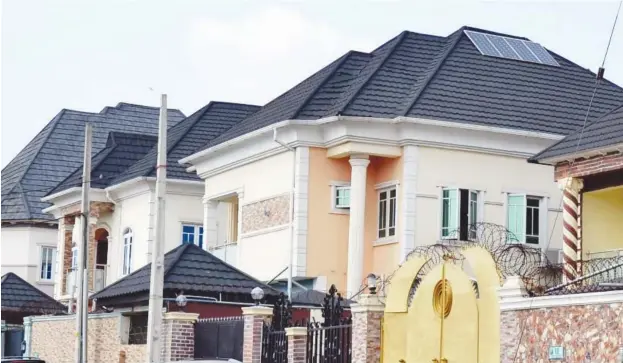  ??  ?? A beautiful building inside Abimbola Awoliyi Estate, Oko Oba, Agege in Lagos.
