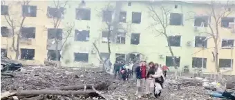  ?? ANSA ?? L’ospedale pediatrico numero 3 di Mariupol distrutto dalle bombe russe