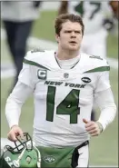  ?? AP file photo ?? Sam Darnold is coming off his worst statistica­l season with just nine touchdowns and 11 intercepti­ons for the Jets last year.