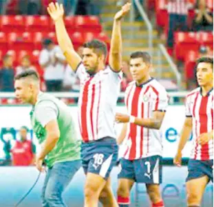  ??  ?? Alejandro Zendejas fue registrado por FIFA como estadounid­ense con el equipo Chivas.