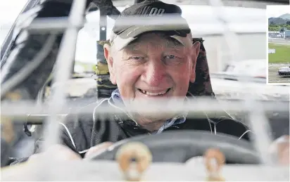 ?? PHOTOS: CHRISTINE O'CONNOR ?? Still loving it . . . At 81 years old Allan Kirk, of Timaru, was the oldest competitor at Beachlands Speedway’s first meeting of the new year yesterday.