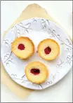  ?? COURTESY OF LYNDA BALSLEV ?? This easy French pastry gets added oomph from brown butter and fresh raspberrie­s.