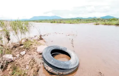  ??  ?? Hace tres años, 40 millones de litros de sulfato de cobre acidulado dañaron el medio ambiente.