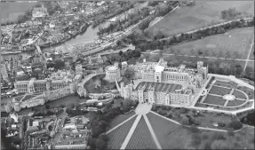  ?? OWEN HUMPHREYS / PA ?? Left: An aerial view of Windsor Castle, where Trump will have an audience with Queen Elizabeth II.