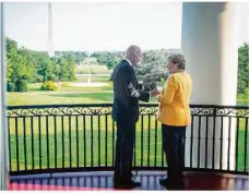  ?? Foto: Gudio Bergmann/ dpa ?? Zufall oder nicht? Erst vergangene Woche war Kanzlerin Merkel zu Besuch im Weißen Haus bei Us-präsident Biden. Jetzt steht die Gaspipelin­e-einigung.