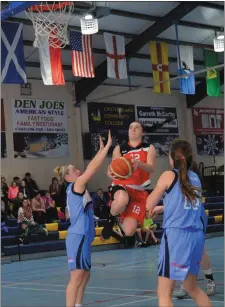  ??  ?? Denise Dunlea goes to the board for Team Tom McCarthy’s during their league game against table toppers Maree at the weekend